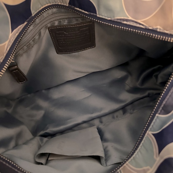 Vintage Coach Authentic Shoulder Bag - Picture 12 of 15